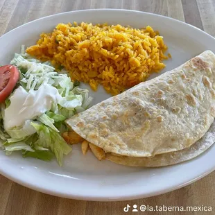 quesadilla deluxe