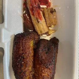 Plátanos &amp; churros with toppings...YUMMM for sure !!!