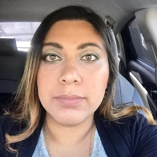Viviana D.