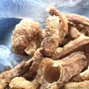 Small chicharrones