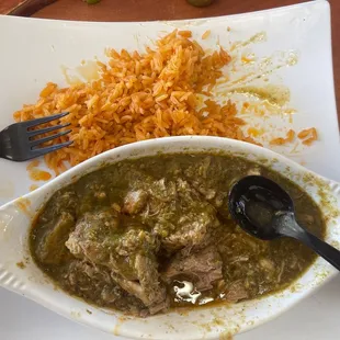 This food is no good rice taste like the refrigerator nasty and the pork in green sauce is salty AF ......
