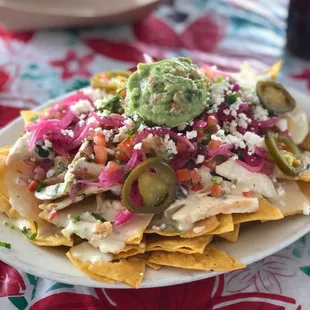 Grilled chicken nachos