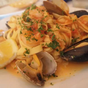 Fruti De Mares Fettuccine