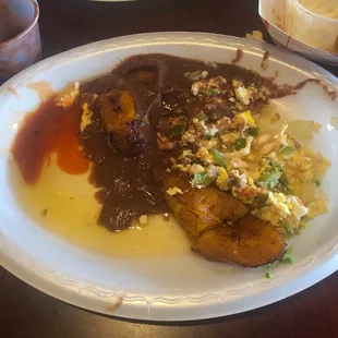 Worst experience ever never going back there see how much Oil they put to my eggs it was disgusting. Not even I cook this way