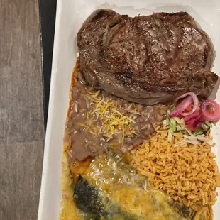 By far the best ribeye in Taos. It was cooked to perfection