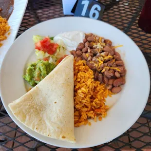 Side plate for chicken fajitas