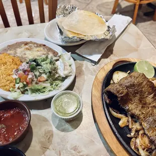 Carne asada with alllll the fixings!