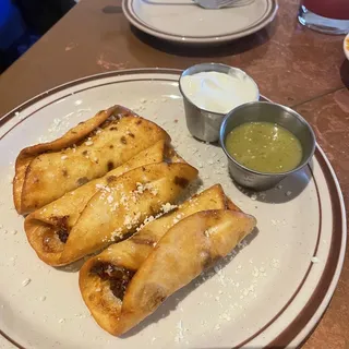 Chorizo Flautas