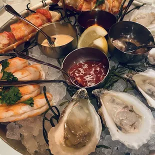Seafood Plateaus
