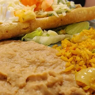 a plate of mexican food