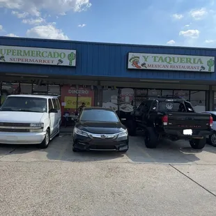The outside! The market on the left is connected to the taqueria on the right.