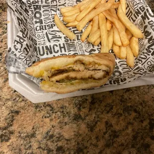 La Tinaja Bar and Grill