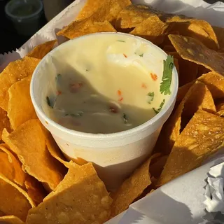 Chips & Queso