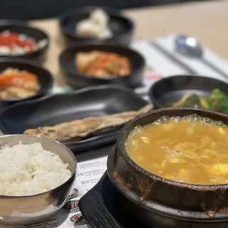 B9. Curry Soon Tofu/