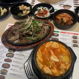 B10. Dumpling Soon Tofu/