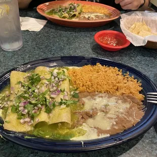 93. Enchiladas Rancheras