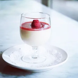 Have you tried our version of a traditional Panna Cotta? Like all our desserts, this favorite is made with Citrus vanilla, Greek yogurt.