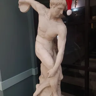 I&apos;m pretty sure this is the very first frezbee player...just sayin&apos;