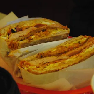 6. Mega Cubana Torta