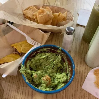 Chips & Guacamole