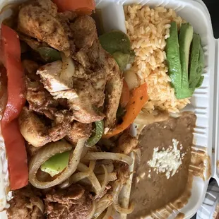 Fajitas de Pollo Plato Fajitas de Pollo and Res Plato