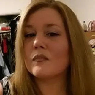 Debbie V.
