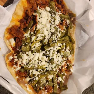 Huarache de adobada