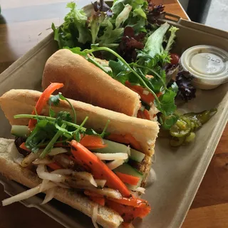 Falafel Banh Mi