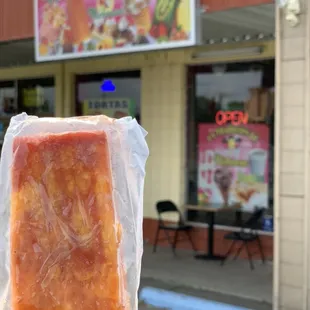Mango Con Chamoy, Aqui estamos a sus órdenes