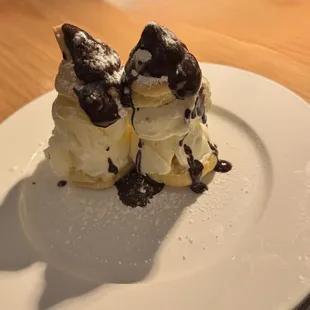 Profiteroles