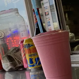 Jugos Naturales en agua o lecha Felicia es de Mora en leche