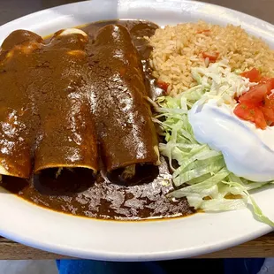 Enchiladas Poblanas (chicken enchiladas with mole sauce)