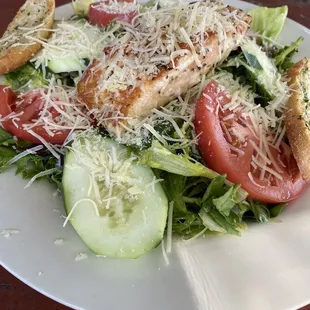 Seared Salmon Salad