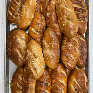 Jalapeño con queso y jamón!
Cream filled jalapeño with ham bolillo!!