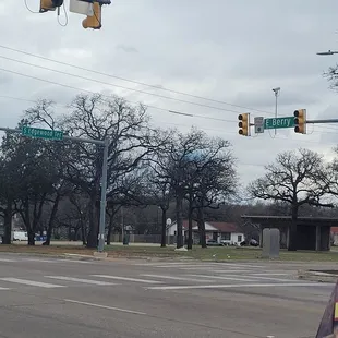 On the corner of berry and s edgewood