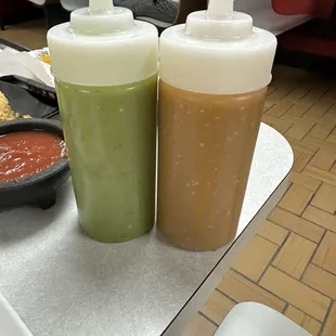Salsa verde and what seems to be a spicy habanero sauce...both are very flavorful
