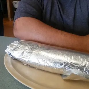 El dormilon r the super burrito. Best burrito if ordered with sour cream x-tra cheese n avacado. But I couldn&apos;t finish it all. Damm lol
