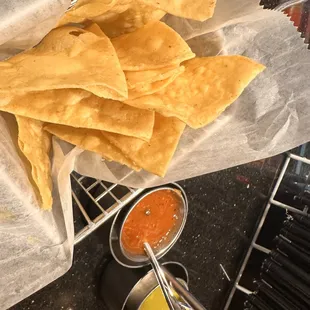 Chips with red and green salsas