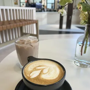 Vanilla latte &amp; Iced chai