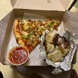 Chicken &amp;  Broccoli slice with garlic knots