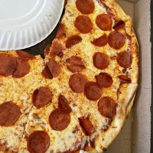 Pepperoni pizza