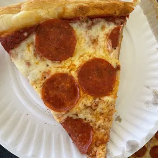 Pepperoni slice
