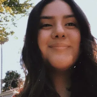Nelcy C.