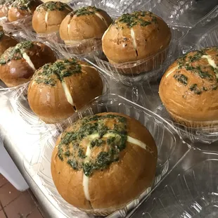 Cream cheese garlic bread