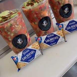 Cócteles de camarón con pulpo