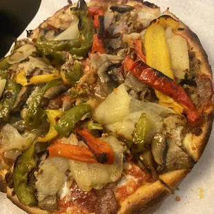 Small Deep Dish Speciale Pizza