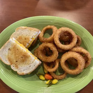 Grilled cheese combo, asked for onion rings in place of the French fries