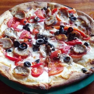 tomato and black olives . my favorite!!