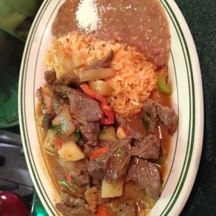Beef Stew with rice and bean
