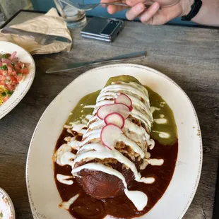 Burrito la Villita red/green sauce